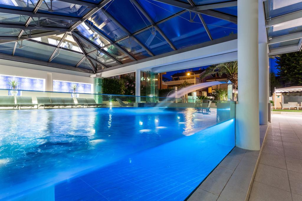Hotel Luna Riccione E Aqua Spa Only Adults +12 Εξωτερικό φωτογραφία